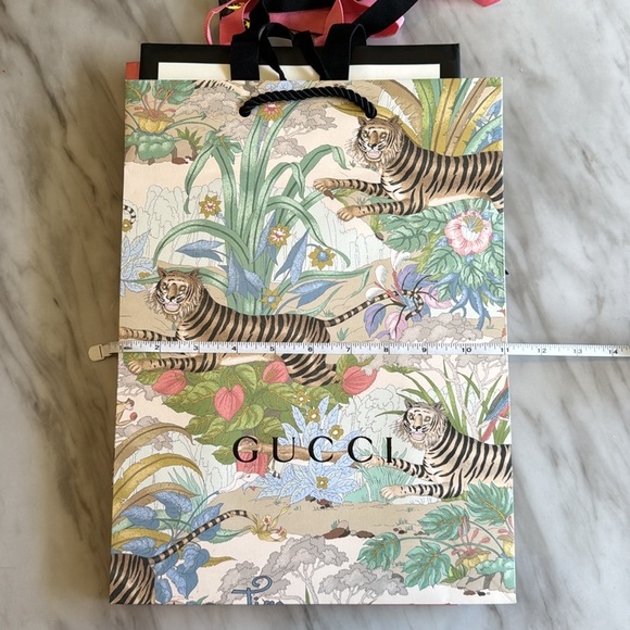 Gucci shopping bags - Picture 3 of 7